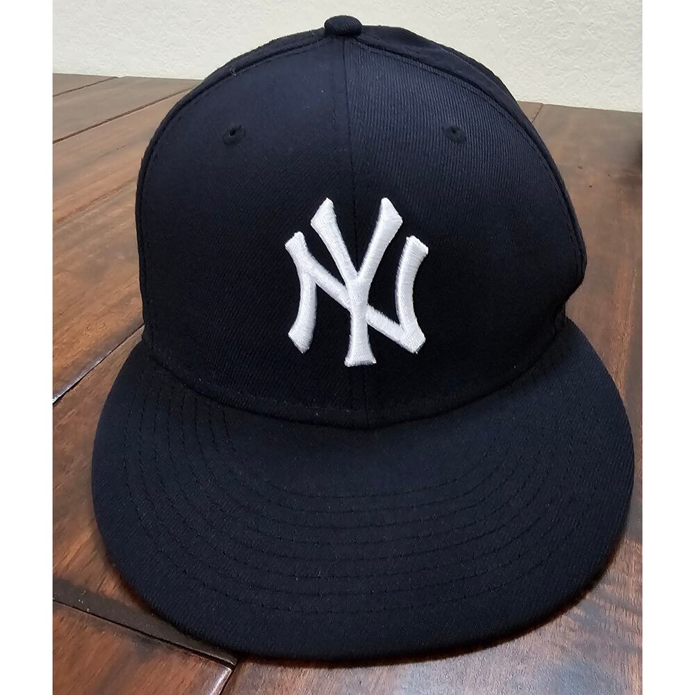New York Yankees baseball world series cap hat with pink brim size 7